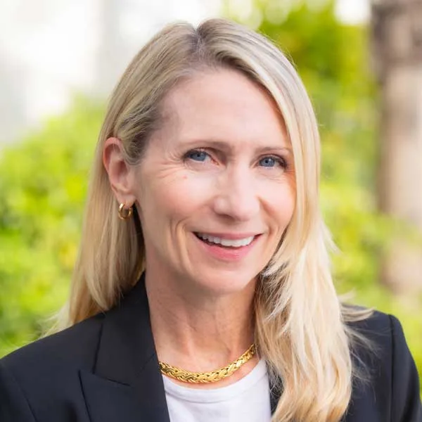 headshot of Susie Hannan